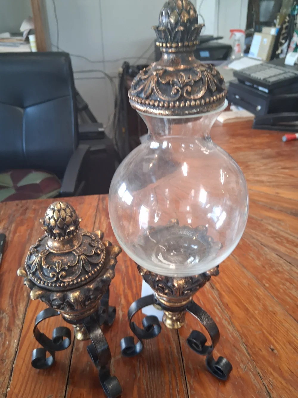 N/A elegant gold